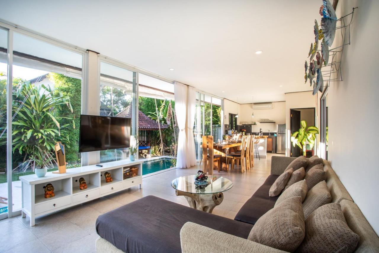 Villa Janitra Seminyak Esterno foto
