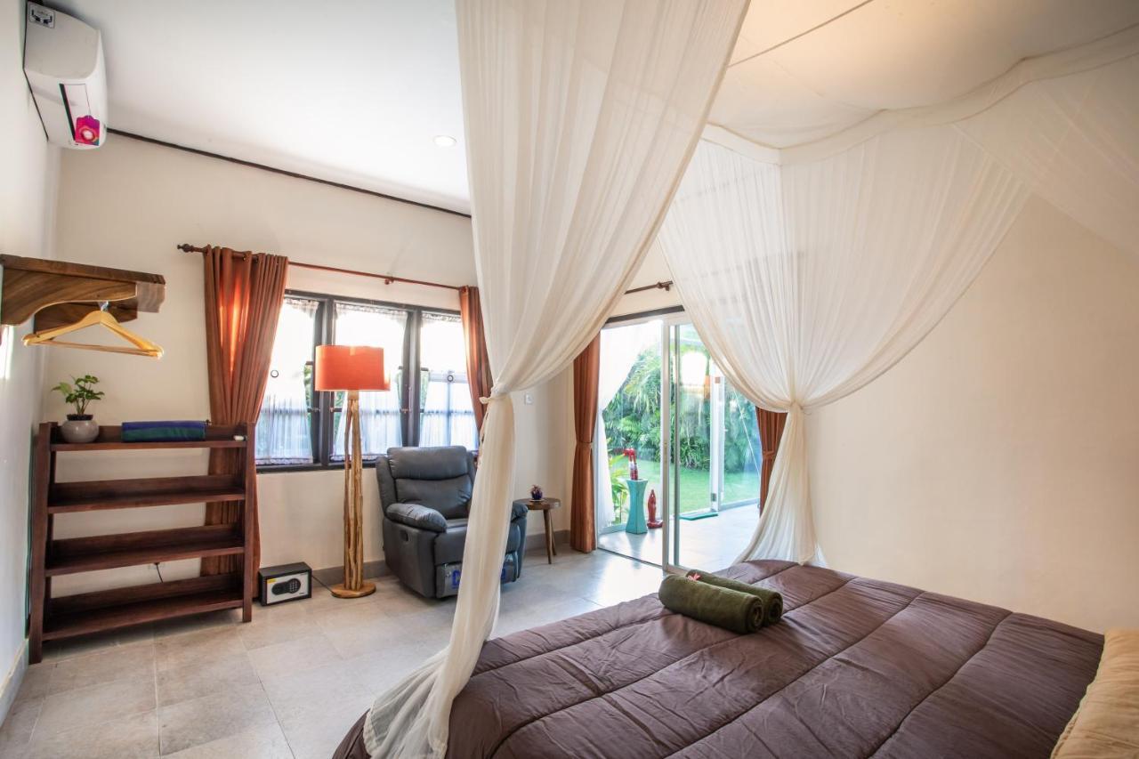 Villa Janitra Seminyak Esterno foto