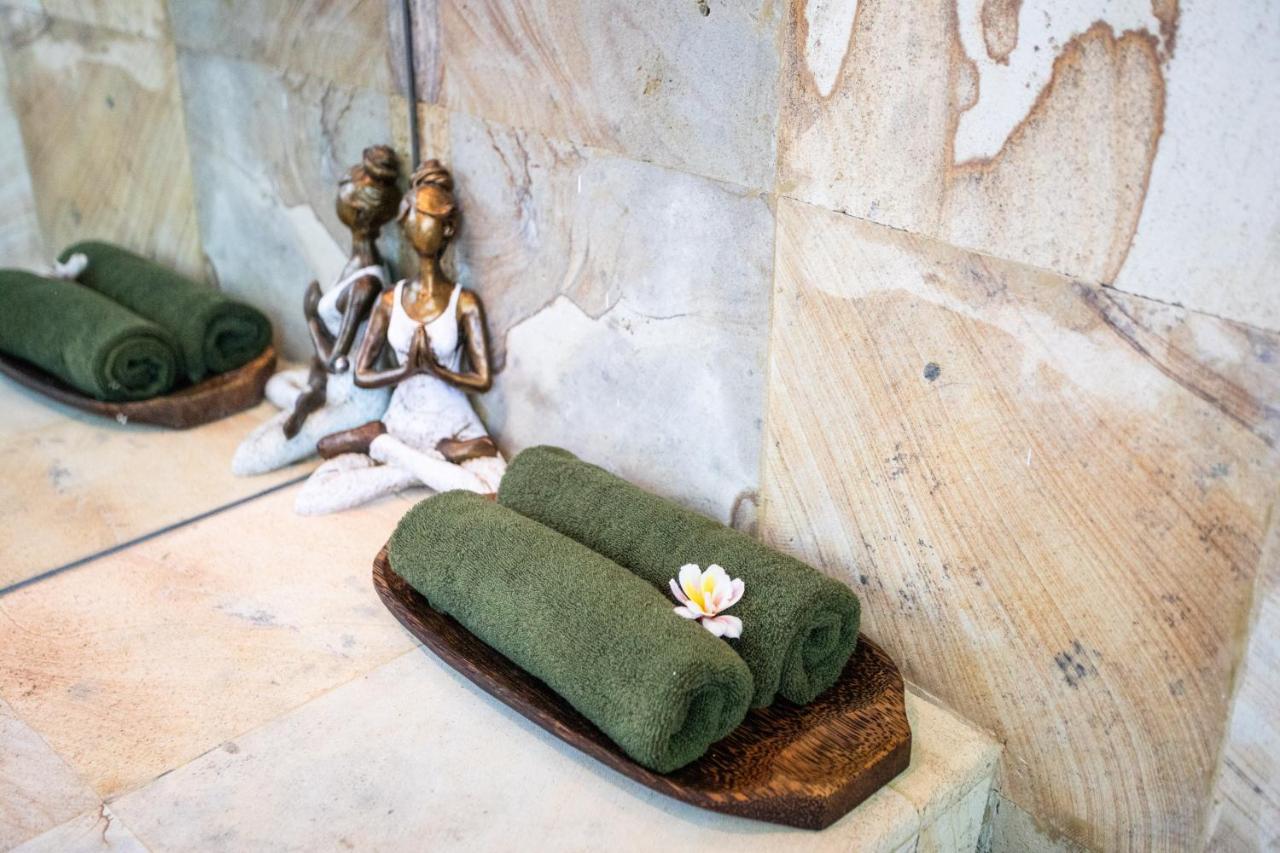 Villa Janitra Seminyak Esterno foto