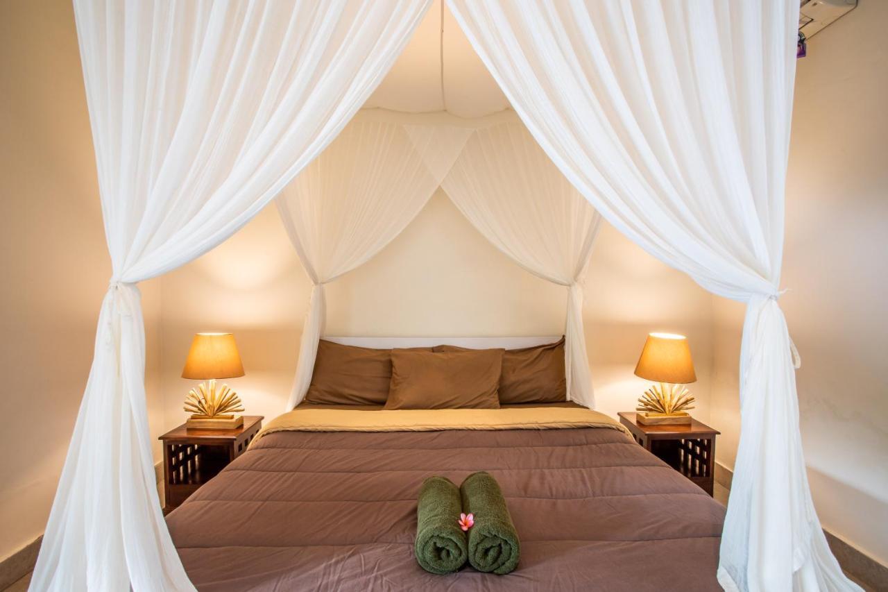 Villa Janitra Seminyak Esterno foto