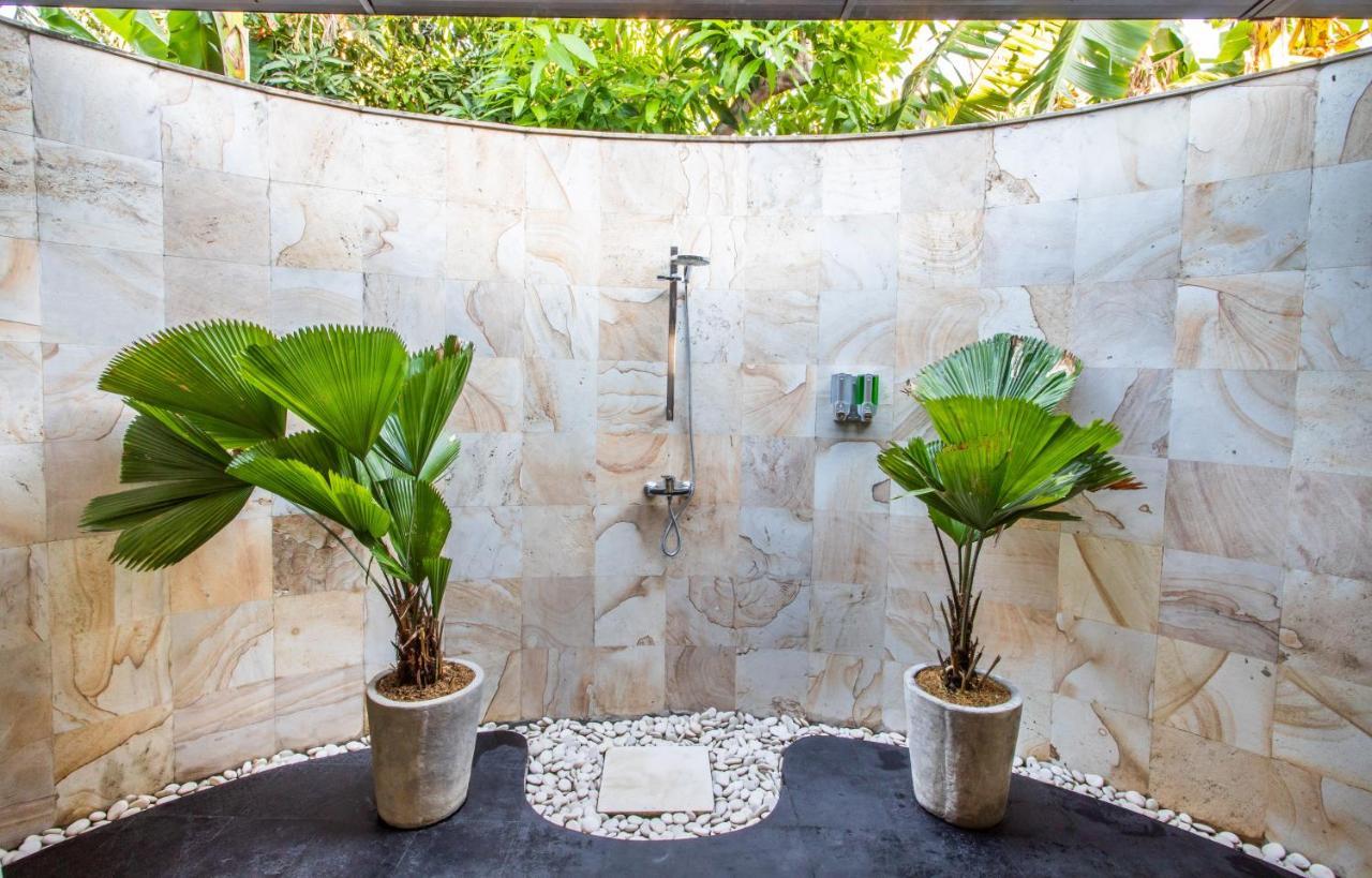 Villa Janitra Seminyak Esterno foto