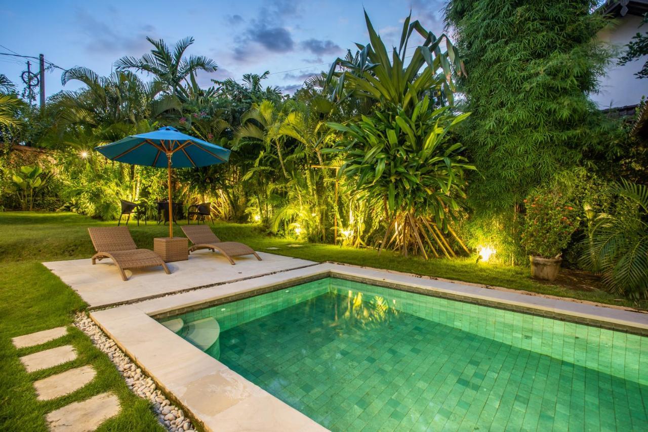 Villa Janitra Seminyak Esterno foto